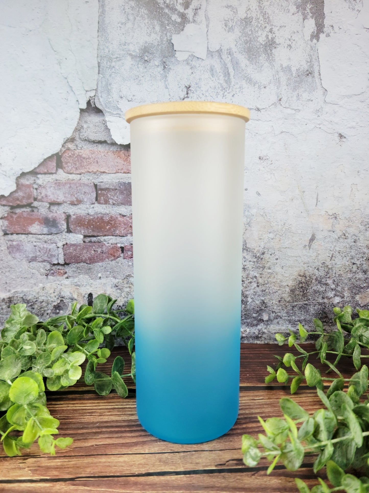 Ombre 25oz Glass Bottles with Bamboo lid, glass tumbler, ombre glass tumblers