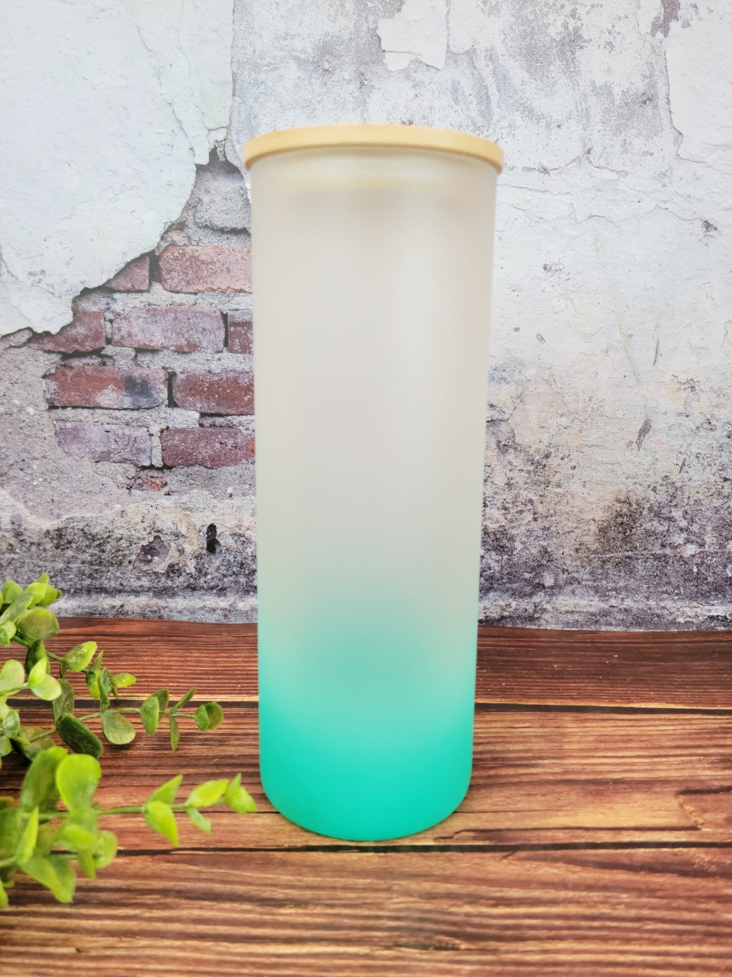 Ombre 25oz Glass Bottles with Bamboo lid, glass tumbler, ombre glass tumblers