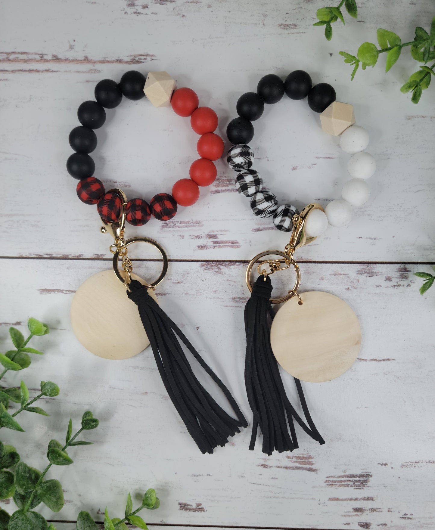 Buffalo Plaid Silicone bead keychain bracelet, red and black buffalo plaid wristlet, white and black buffalo plaid laser engraving blank, silicone bead wristlet, wood disc for engraving