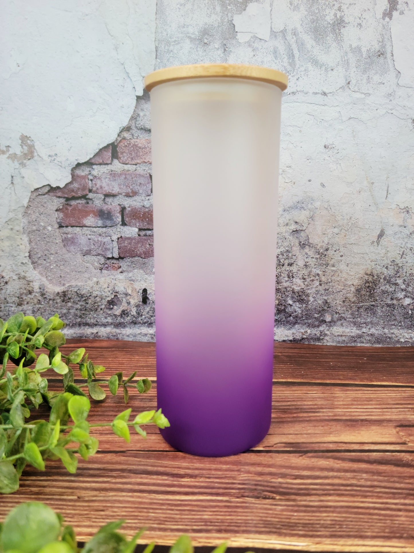 Ombre 25oz Glass Bottles with Bamboo lid, glass tumbler, ombre glass tumblers